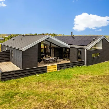 Spacious W Game & Terrace Sj107 Ferienhaus Harboør