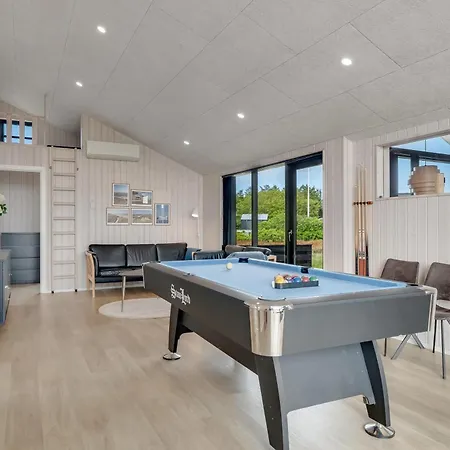 Semesterbostad Spacious W Game & Terrace Sj107 *