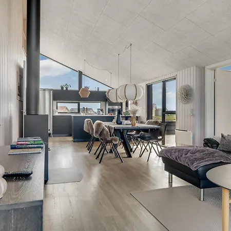 Spacious W Game & Terrace Sj107 * Harboør