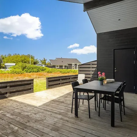 Spacious W Game & Terrace Sj107
