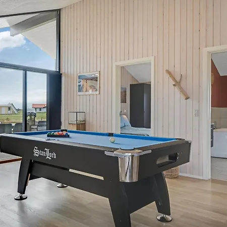 Spacious W Game & Terrace Sj107 Harboør
