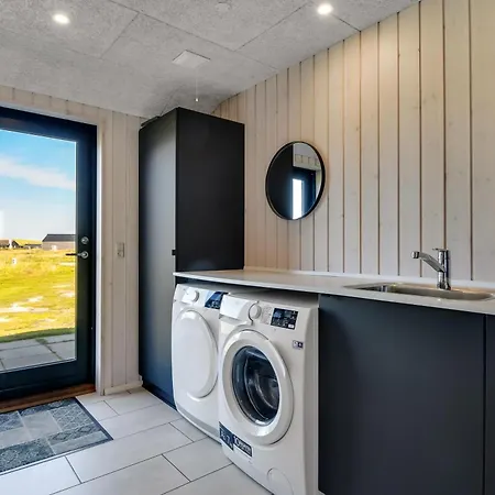 Spacious W Game & Terrace Sj107 *