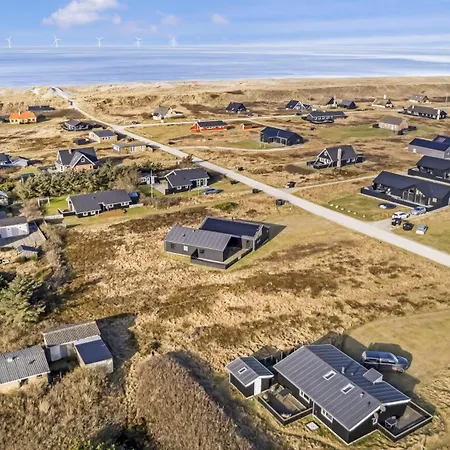 Spacious W Game & Terrace Sj107 Holiday home