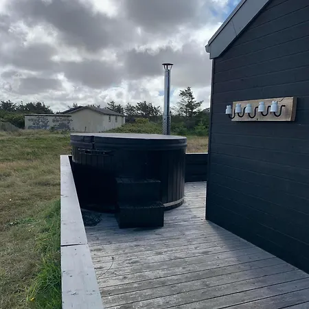 Spacious W Game & Terrace Sj107 Harboør