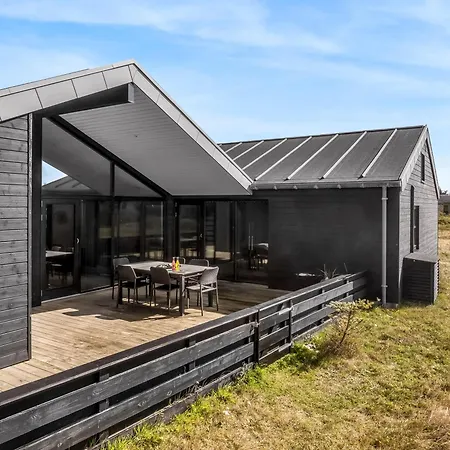 Spacious W Game & Terrace Sj107 Harboør